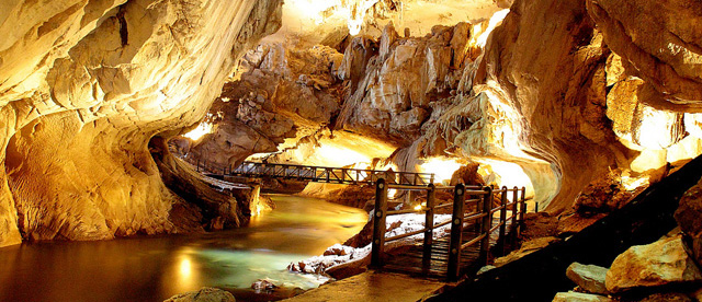 mulu caves