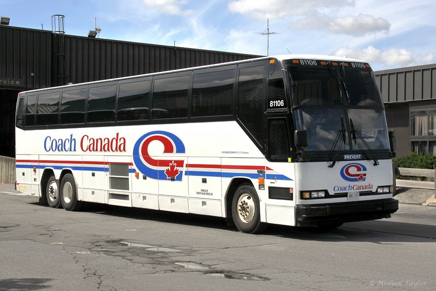 Naik Bus di Kanada
